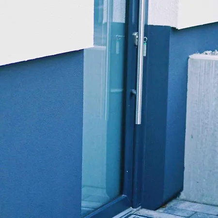 Tulip With Your Private Entrance Baunatal