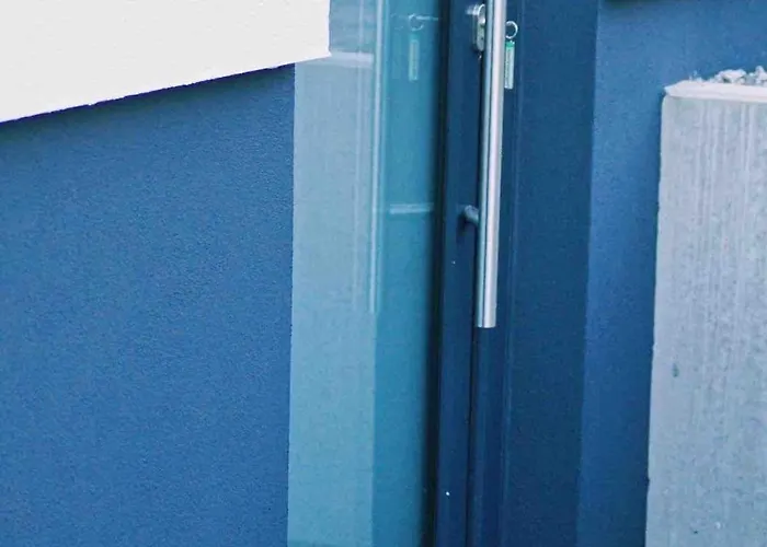 Tulip With Your Private Entrance Baunatal